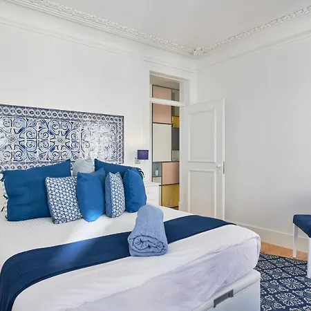 Charming Castelo. Amazing View Apartment Lisbon
