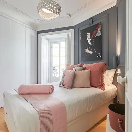 Charming Castelo. Amazing View * Lisbona