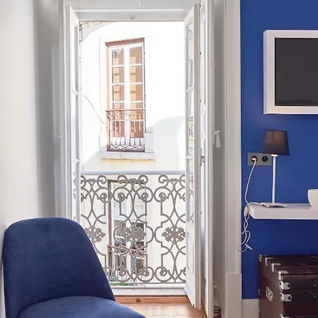 Charming Castelo. Amazing View Apartamento