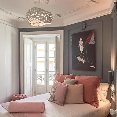 Charming Castelo. Amazing View * Lisbona