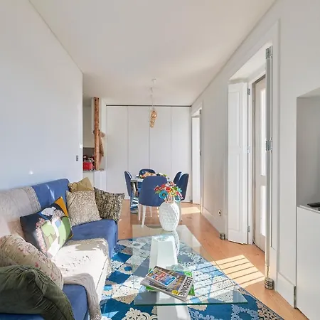 Charming Castelo. Amazing View Apartment *