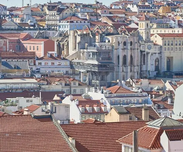 Charming Castelo. Amazing View Διαμέρισμα *