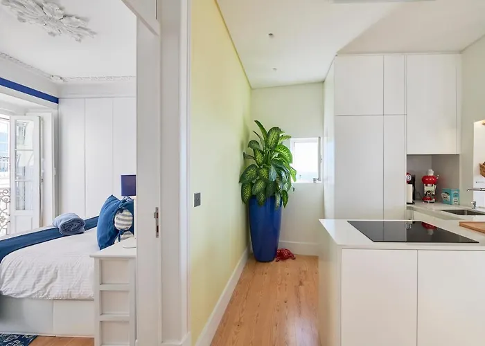 Charming Castelo. Amazing View *