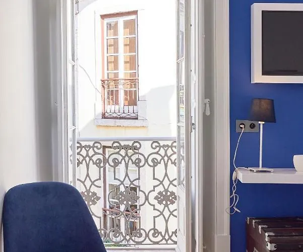 Charming Castelo. Amazing View Διαμέρισμα