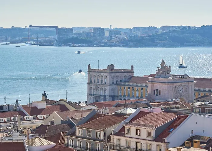 Charming Castelo. Amazing View *