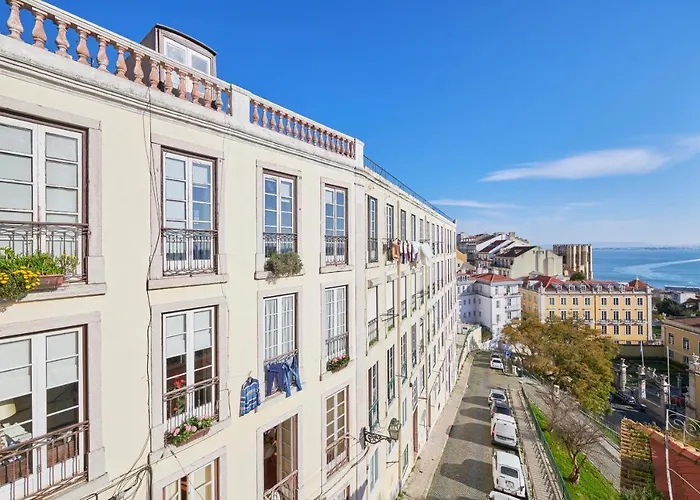 Charming Castelo. Amazing View * Lisboa