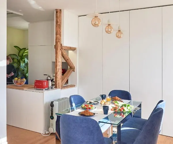 Charming Castelo. Amazing View *